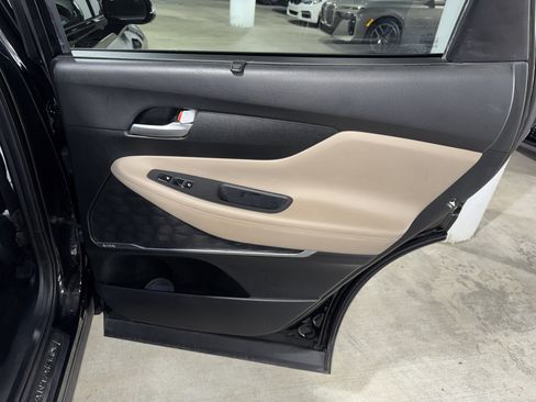 Used 2019 Hyundai Santa Fe FWD image 11