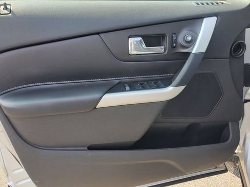 Used 2012 Ford Edge SE FWD image 9