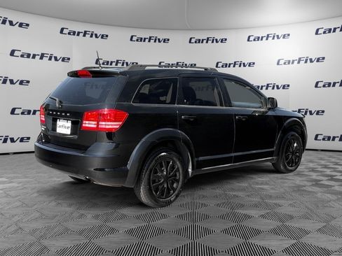 Used 2019 Dodge Journey SE FWD image 5