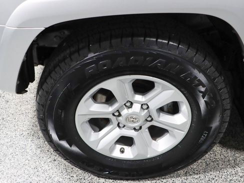 Used 2021 Toyota 4Runner SR5 AWD/4WD image 11