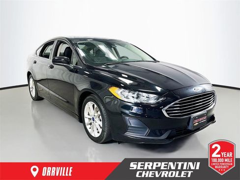 Used 2020 Ford Fusion SE FWD image 1