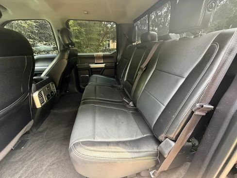 Used 2017 Ford F250 Lariat w/ Lariat Value Package AWD/4WD image 19