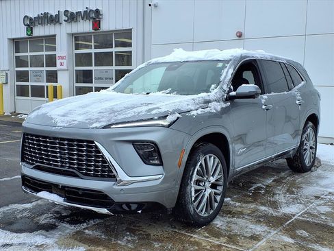 New 2026 Buick Enclave Avenir w/ Super Cruise Package image 3