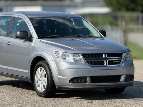 Used 2015 Dodge Journey American Value Package w/ Flexible Seating Group FWD image 15