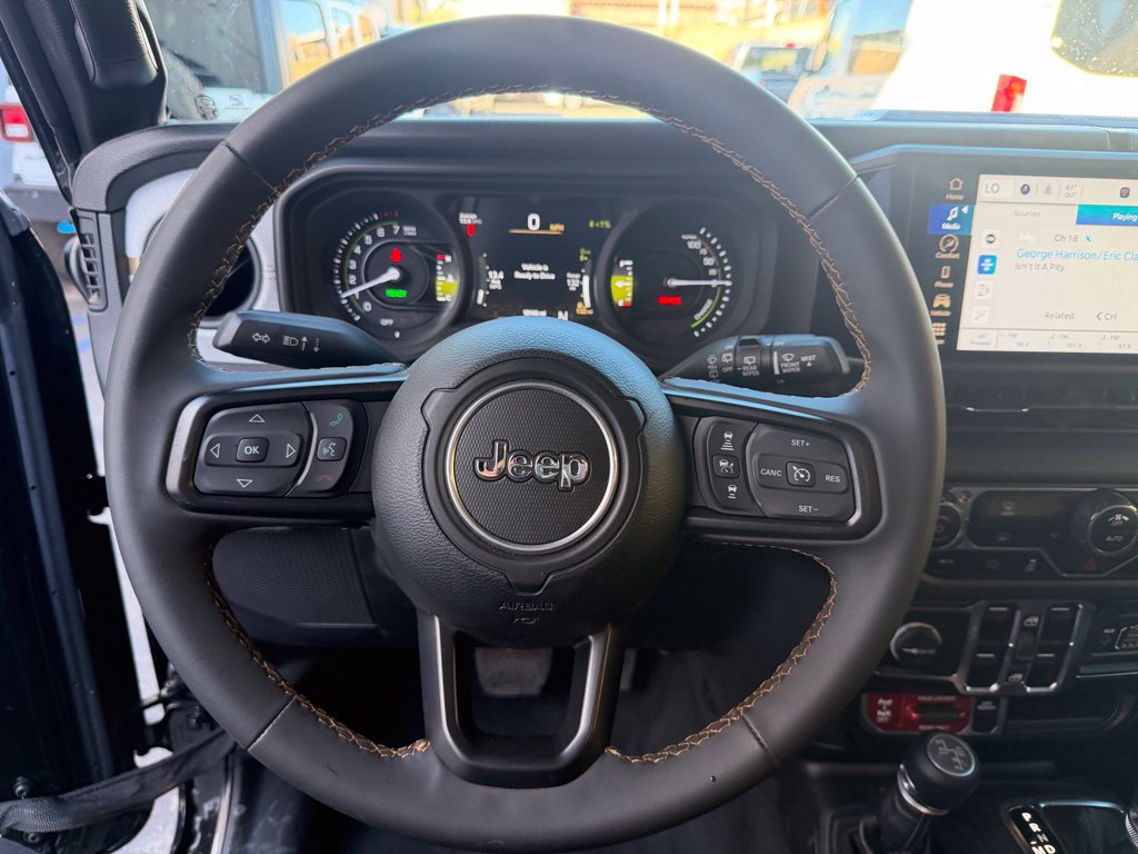 Used 2024 Jeep Wrangler Unlimited AWD/4WD image 24