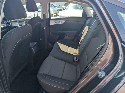 Used 2024 Kia Forte LXS FWD image 9