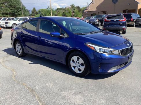 Used 2017 Kia Forte LX FWD image 7