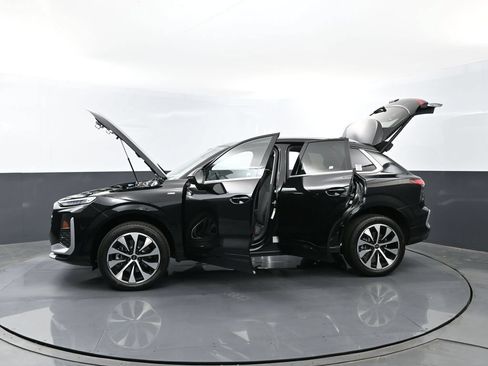 New 2026 Audi Q3 quattro 2.0T AWD/4WD image 34