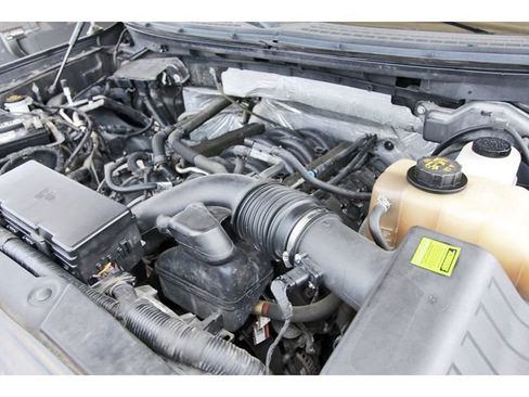 Used 2012 Ford F150 XLT w/ XLT Chrome Pkg AWD/4WD image 22