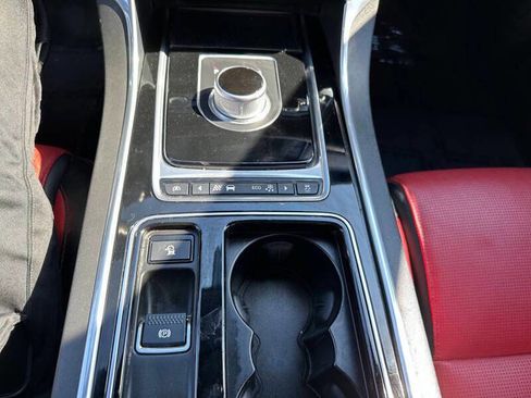 Used 2016 Jaguar XF R-Sport image 25