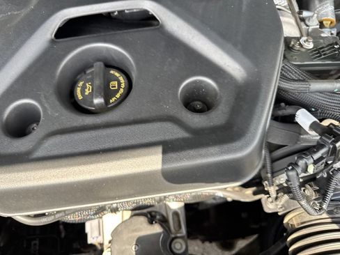 Used 2023 Jeep Wrangler Sport AWD/4WD image 31