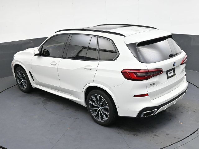 Used 2019 BMW X5 xDrive40i w/ M Sport Package AWD/4WD image 24