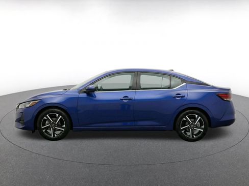Used 2025 Nissan Sentra SV FWD image 4