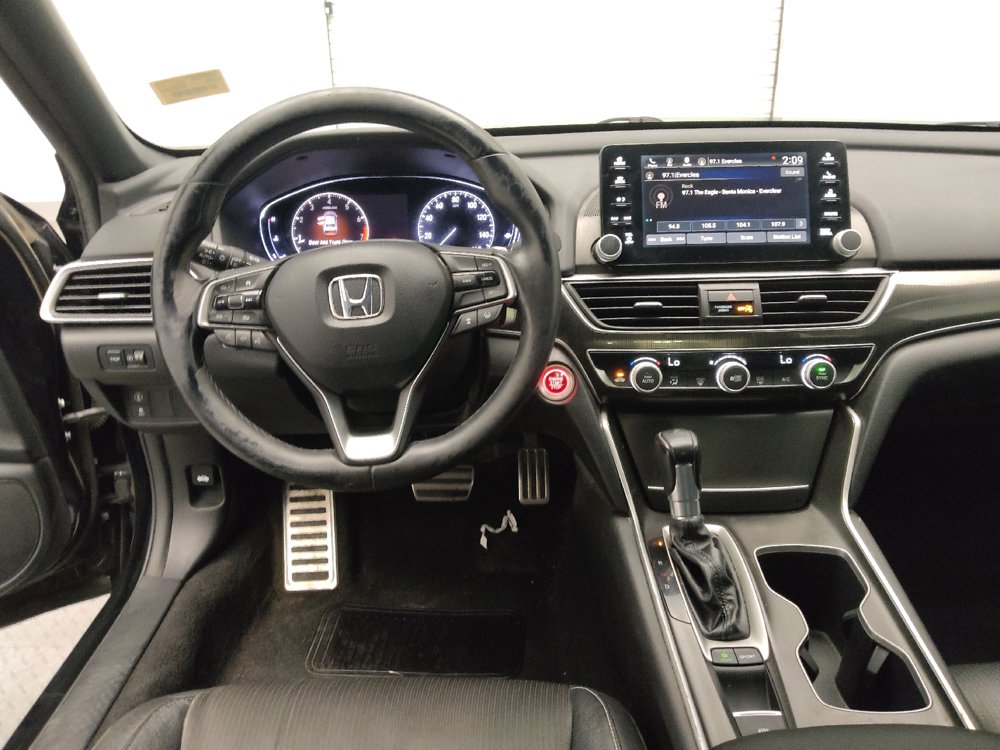 Used 2018 Honda Accord Sport image 22