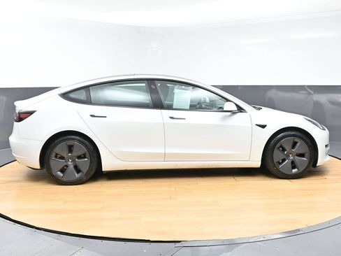 Used 2023 Tesla Model 3 Standard Range RWD image 7
