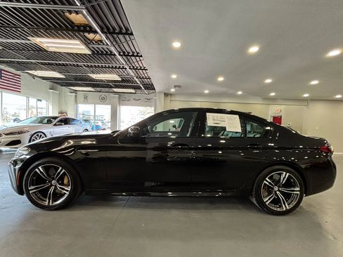 Used 2023 BMW M5 image 4