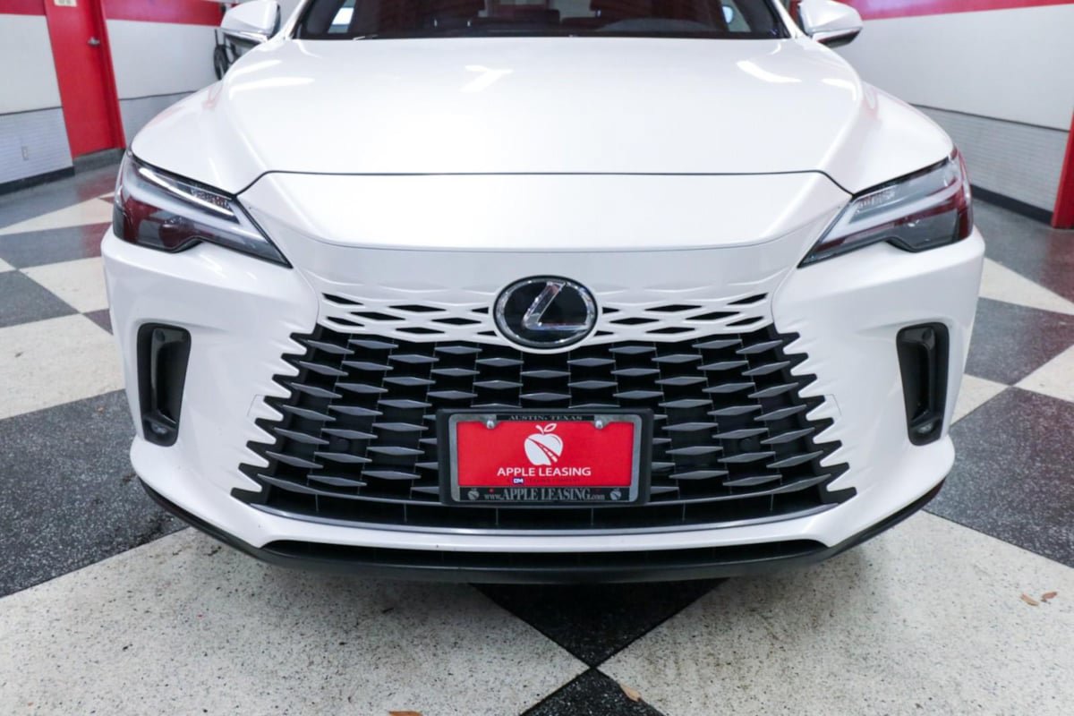 Used 2024 Lexus RX 350 Premium w/ Cold Area Package FWD image 4