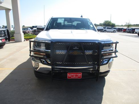 Used 2018 Chevrolet Silverado 1500 LT w/ Texas Edition image 16