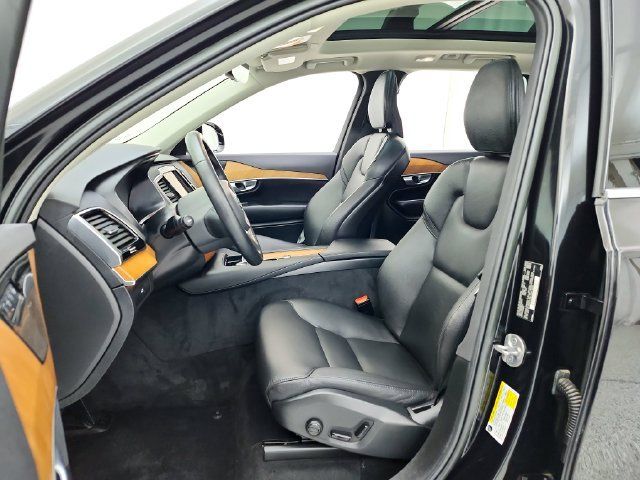 Used 2023 Volvo XC90 B6 Plus w/ Protection Package AWD/4WD image 21