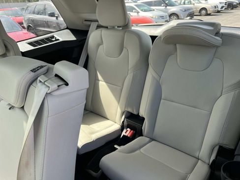 Used 2024 Volvo XC90 B6 Plus w/ Protection Package image 20