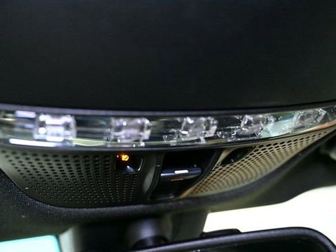 Used 2018 Mercedes-Benz GLC 300 4MATIC image 41