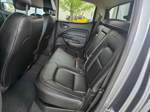Used 2022 Chevrolet Colorado Z71 AWD/4WD image 18