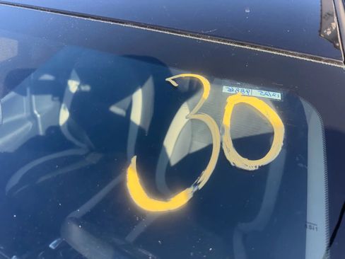 Used 2021 Nissan Versa SV image 30