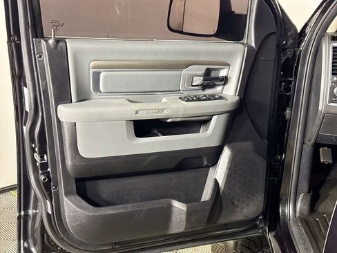 Used 2015 RAM 1500 Classic SLT w/ SLT Plus D←cor Group image 10
