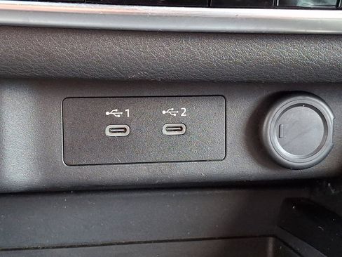 Used 2024 Nissan Rogue SV AWD/4WD image 23