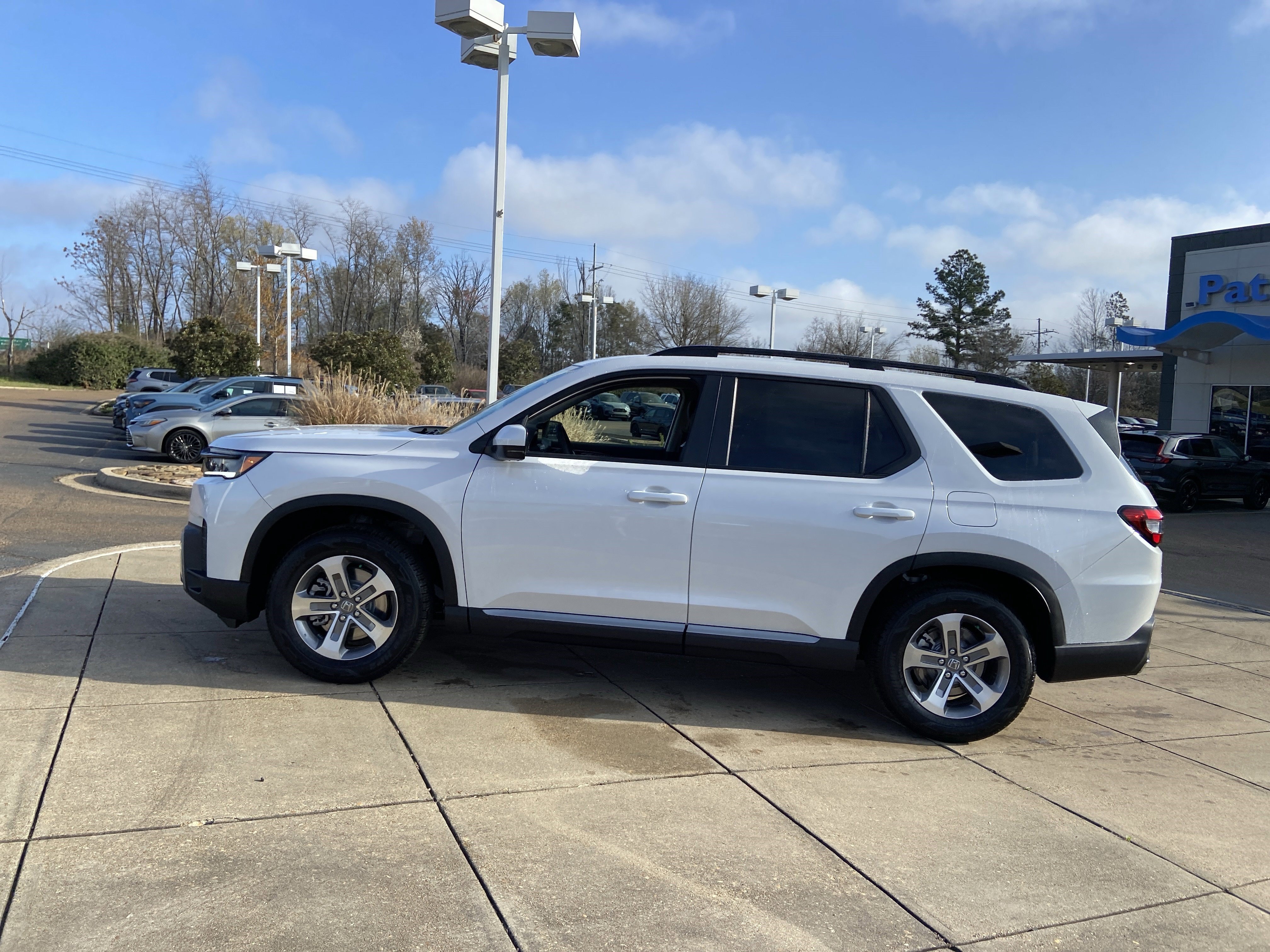 New 2026 Honda Pilot EX-L image 6