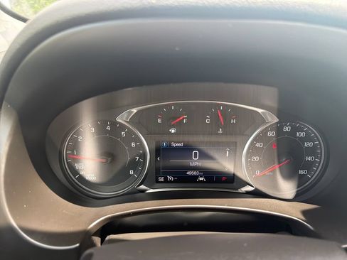 Used 2024 GMC Terrain SLE AWD/4WD image 12