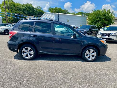 Used 2014 Subaru Forester 2.5i Premium AWD/4WD image 9