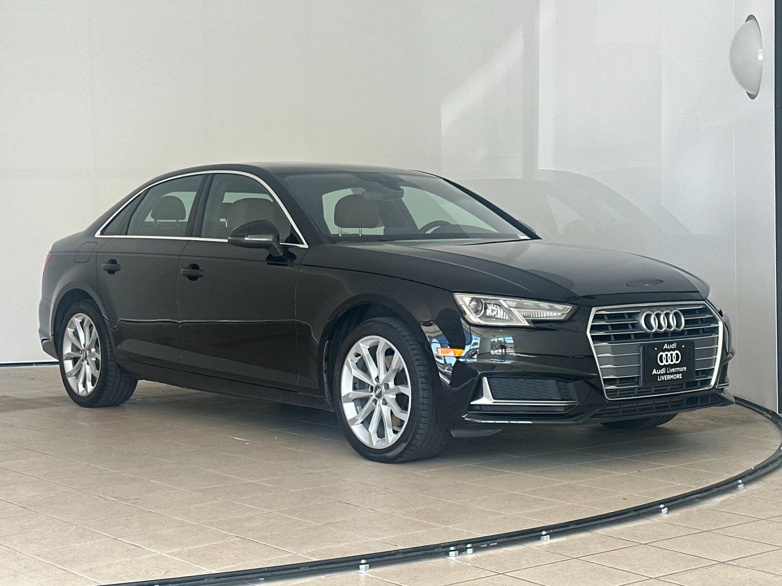 Used 2019 Audi A4 2.0T Premium w/ Convenience Package FWD image 8