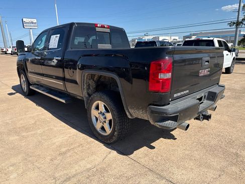 Used 2015 GMC Sierra 2500 Denali w/ Driver Alert Package AWD/4WD image 5