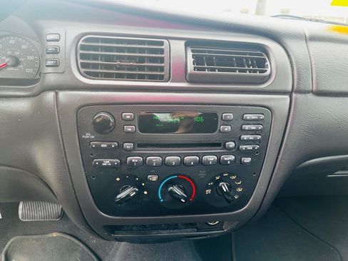 Used 2007 Ford Taurus SE FWD image 18