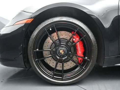 Certified 2022 Porsche 911 Targa 4 GTS AWD/4WD image 7