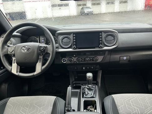 Used 2023 Toyota Tacoma TRD Off-Road image 12