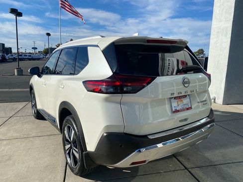 Used 2023 Nissan Rogue Platinum w/ Platinum Premium Package image 5