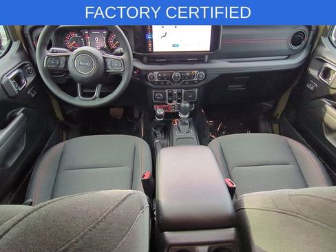 Certified 2025 Jeep Gladiator Rubicon w/ Convenience Group image 27