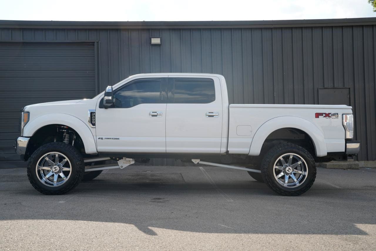 Used 2018 Ford F250 Lariat w/ Lariat Ultimate Package AWD/4WD image 5
