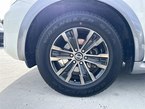 Used 2017 Nissan Armada Platinum image 4