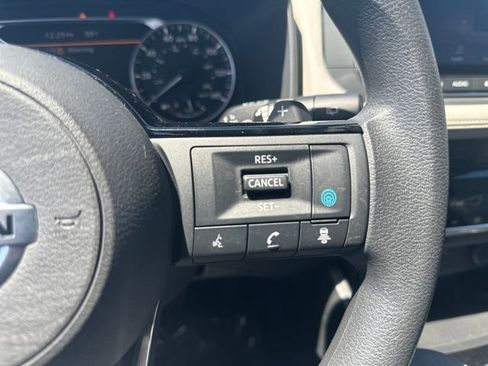 Used 2021 Nissan Rogue SV FWD image 16