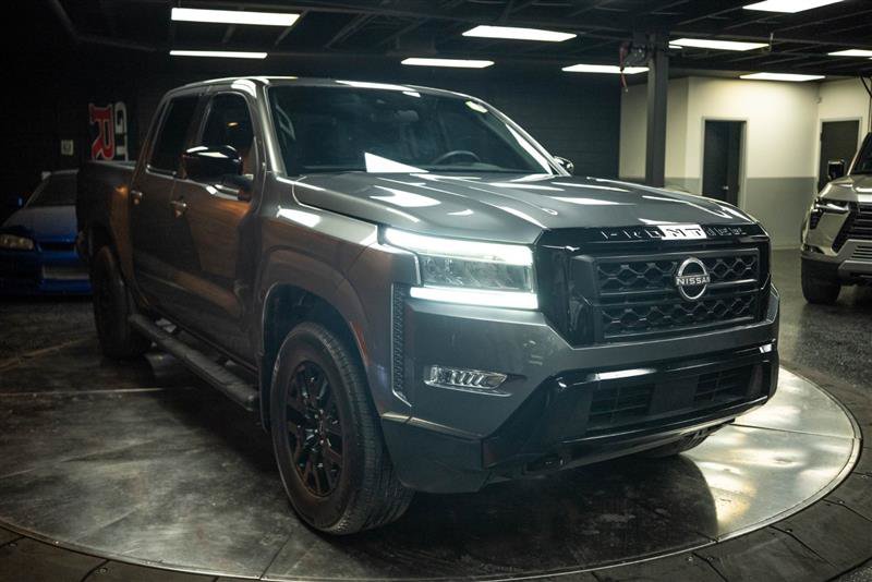 Used 2023 Nissan Frontier SV w/ Midnight Edition Package AWD/4WD image 5