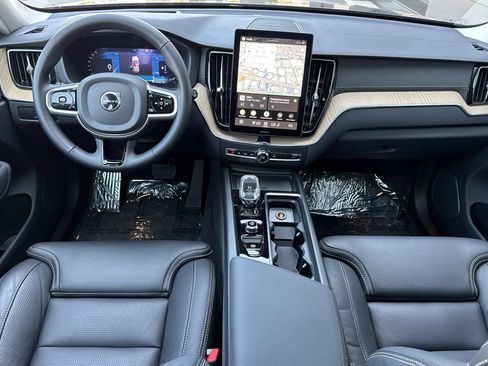 Certified 2026 Volvo XC60 B5 Ultra w/ Climate Package AWD/4WD image 14
