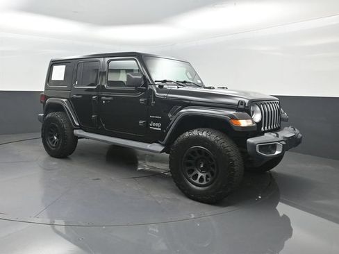 Used 2020 Jeep Wrangler Unlimited Sahara AWD/4WD image 32