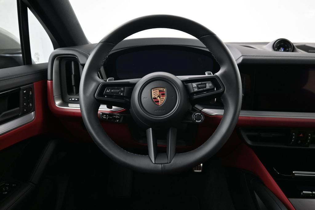 Certified 2026 Porsche Cayenne S AWD/4WD image 13