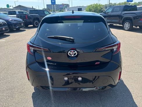 Used 2025 Toyota Corolla SE w/ SE Package FWD image 6