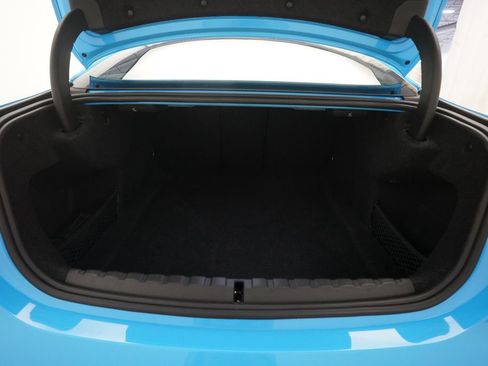 Used 2022 BMW M4 Competition w/ M Carbon Exterior Package RWD image 10