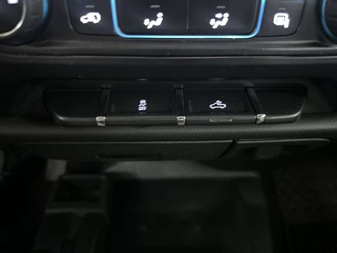 Used 2015 Chevrolet Silverado 3500 W/T w/ WT Convenience Package AWD/4WD image 33