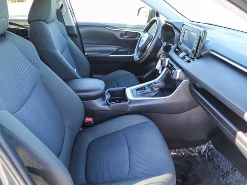 Certified 2022 Toyota RAV4 LE image 17